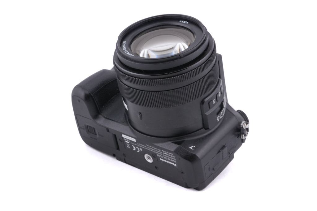 Panasonic Lumix DMC-FZ2000
