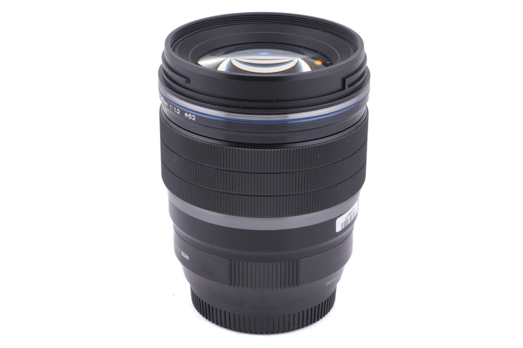 Olympus 45mm f1.2 M.Zuiko Digital Pro ED