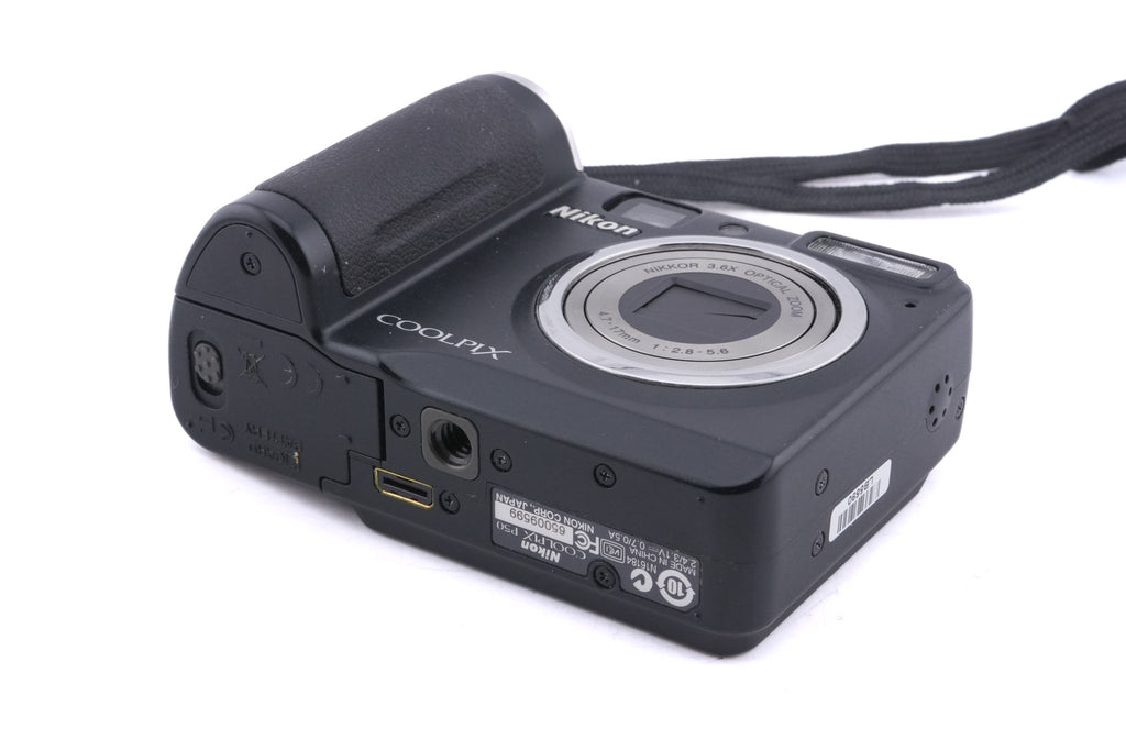 Nikon Coolpix P50