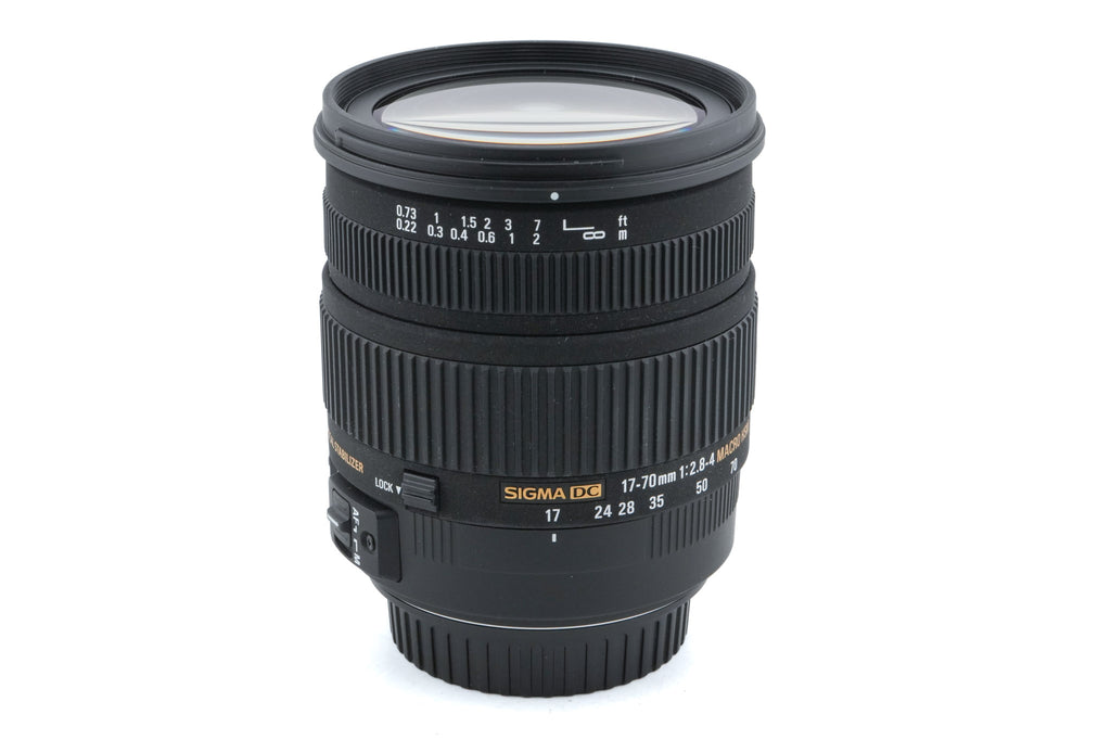 Sigma 17-70mm f2.8-4 DC HSM OS Macro