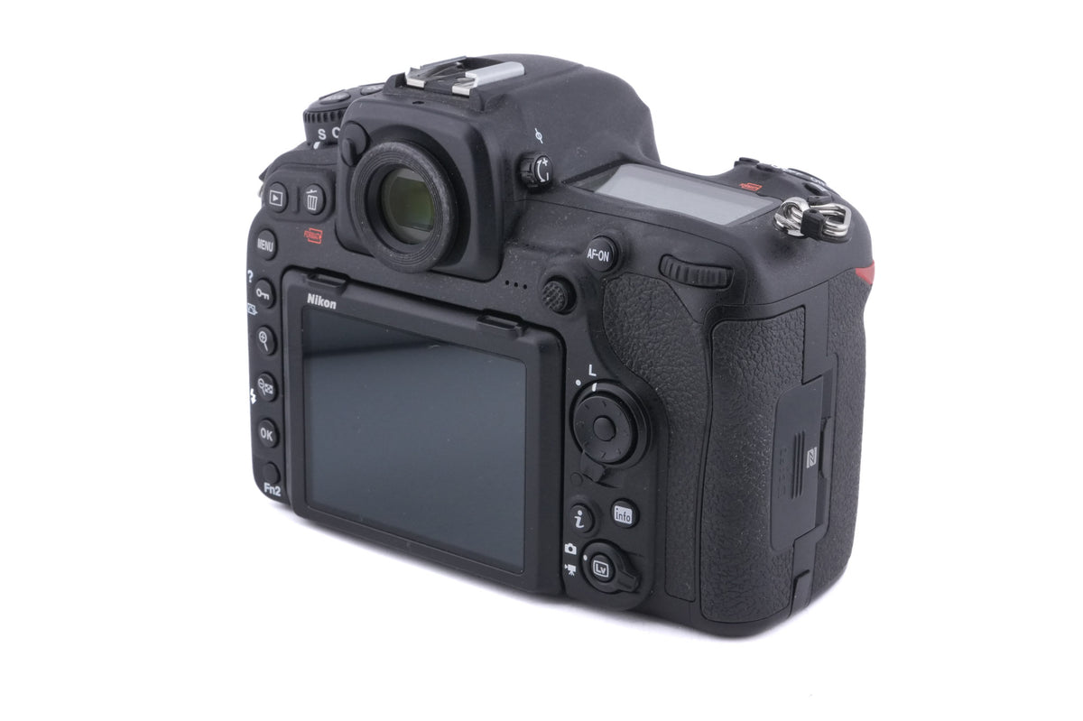 Nikon D500