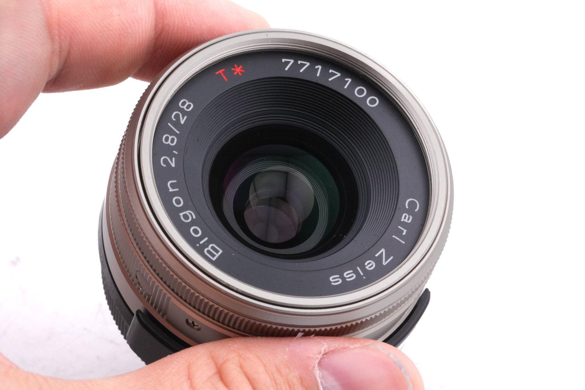 Carl Zeiss 28mm f2.8 Biogon T*