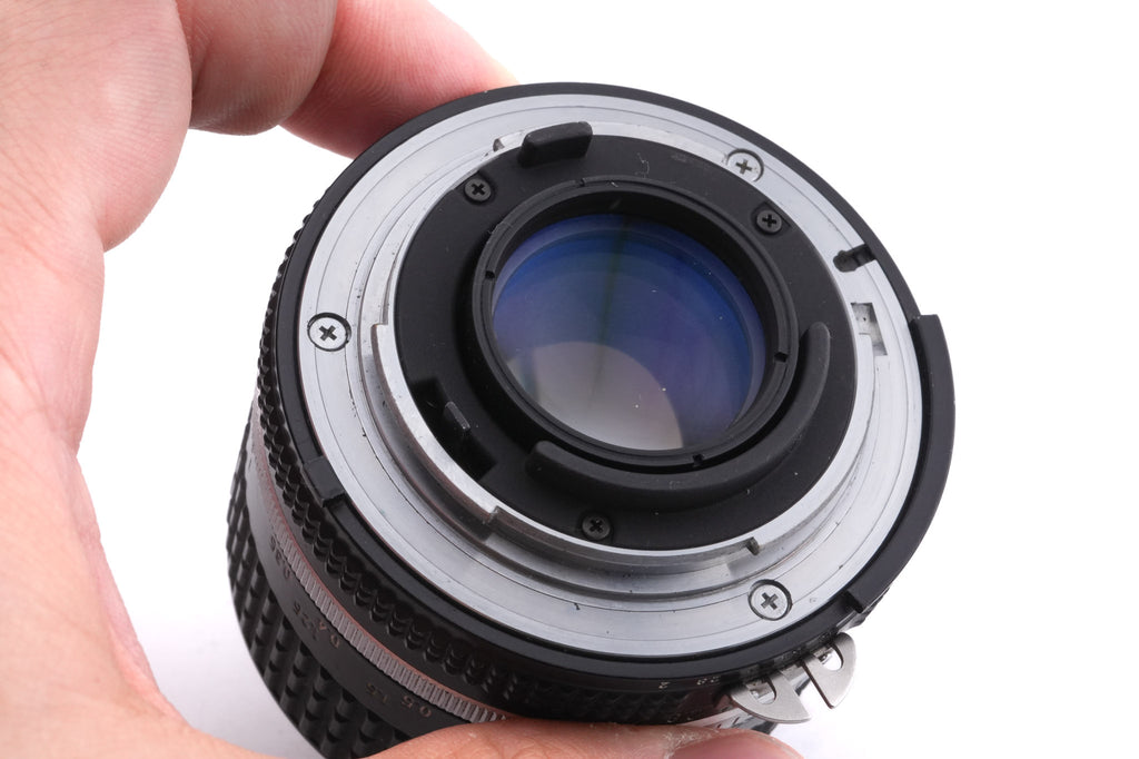 Nikon 35mm f2 Nikkor AI-S