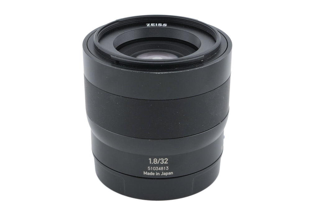Carl Zeiss 32mm f1.8 Planar T* Touit
