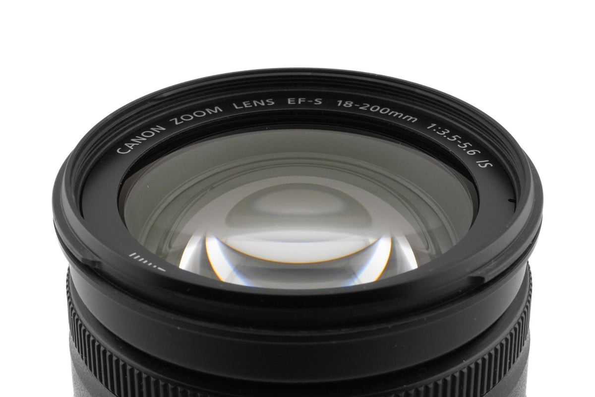 Canon 18-200mm f3.5-5.6 IS