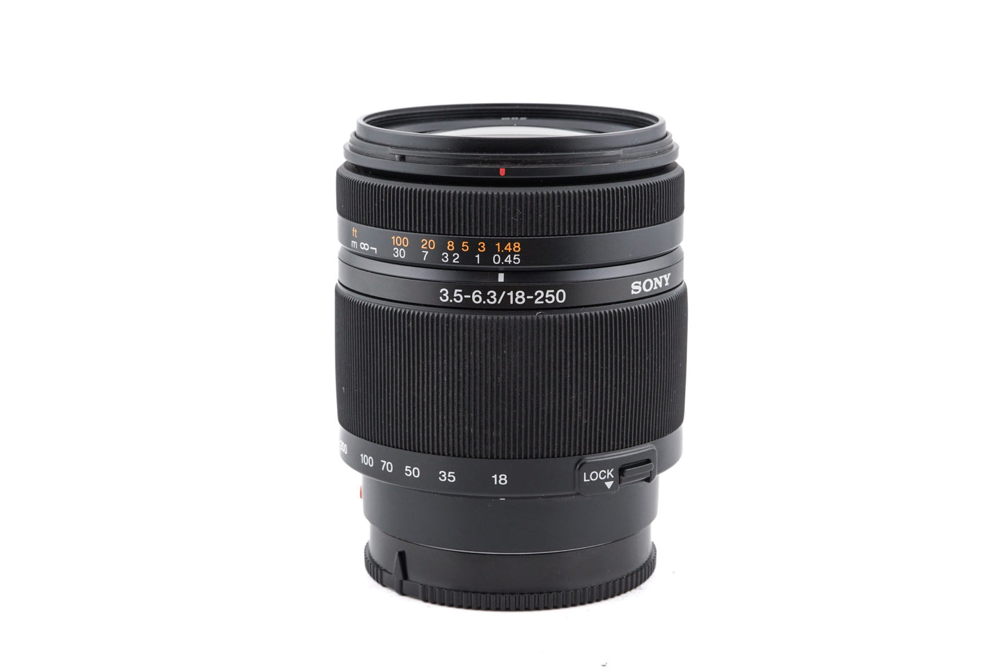 Sony 18-250mm f3.5-6.3 DT - Lens