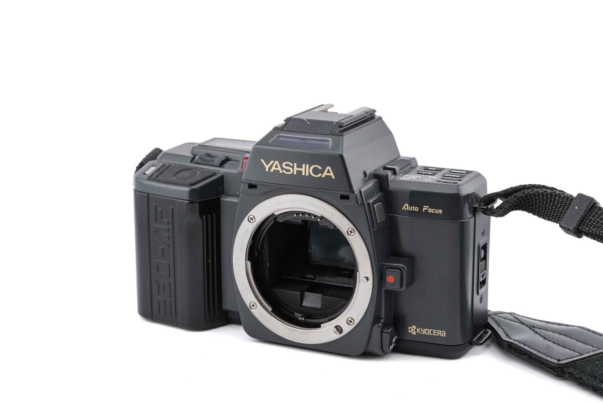 Yashica offers 230 AF With Lenses and Manuals