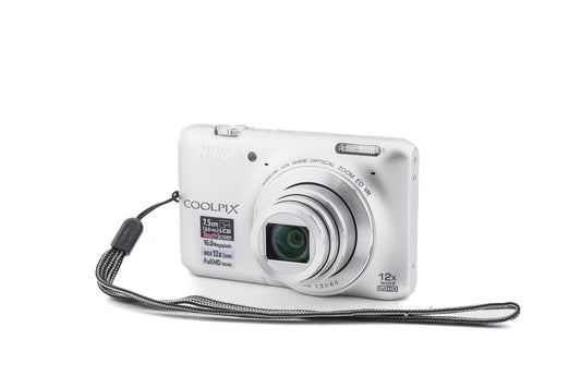 Nikon Coolpix S6400 - Camera