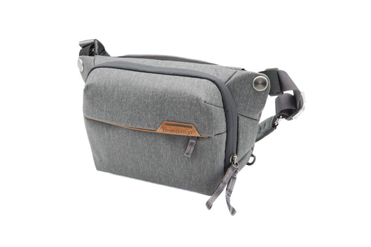 Peak Design Everyday Sling 3L V2