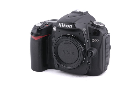 Nikon D90