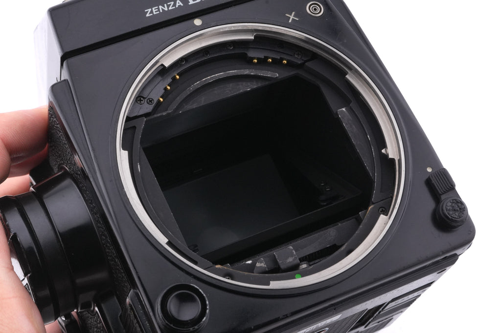 Zenza Bronica GS-1 + 120 Film Back GS (6x6) + AE Prism