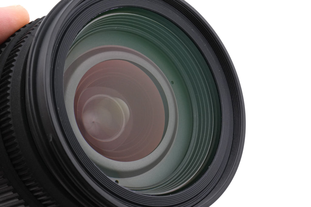Sigma 18-50mm f2.8 EX DC Macro HSM