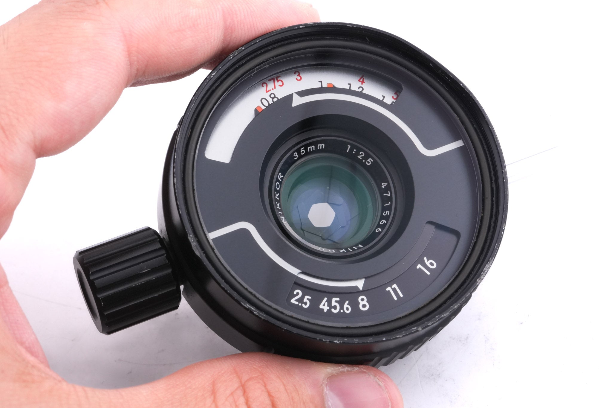 Nikon 35mm f2.5 Nikkor