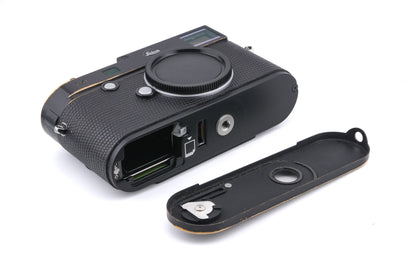 Leica M (Typ 240) (Black Paint, 10770)