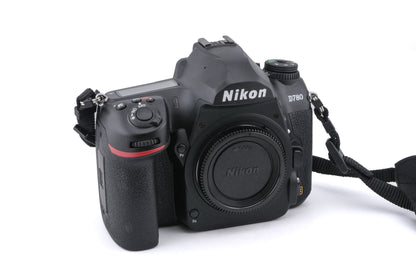 Nikon D780