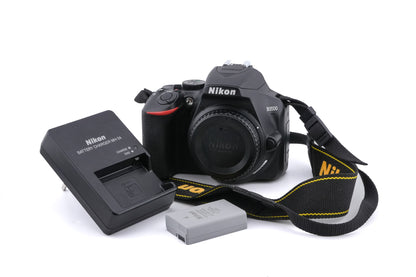 Nikon D3500