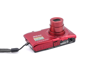 Nikon Coolpix S3300