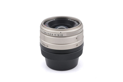 Carl Zeiss 28mm f2.8 Biogon T*