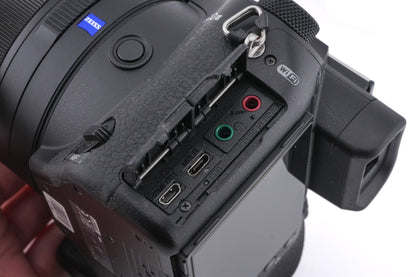 Sony Cyber-Shot DSC-RX10 III