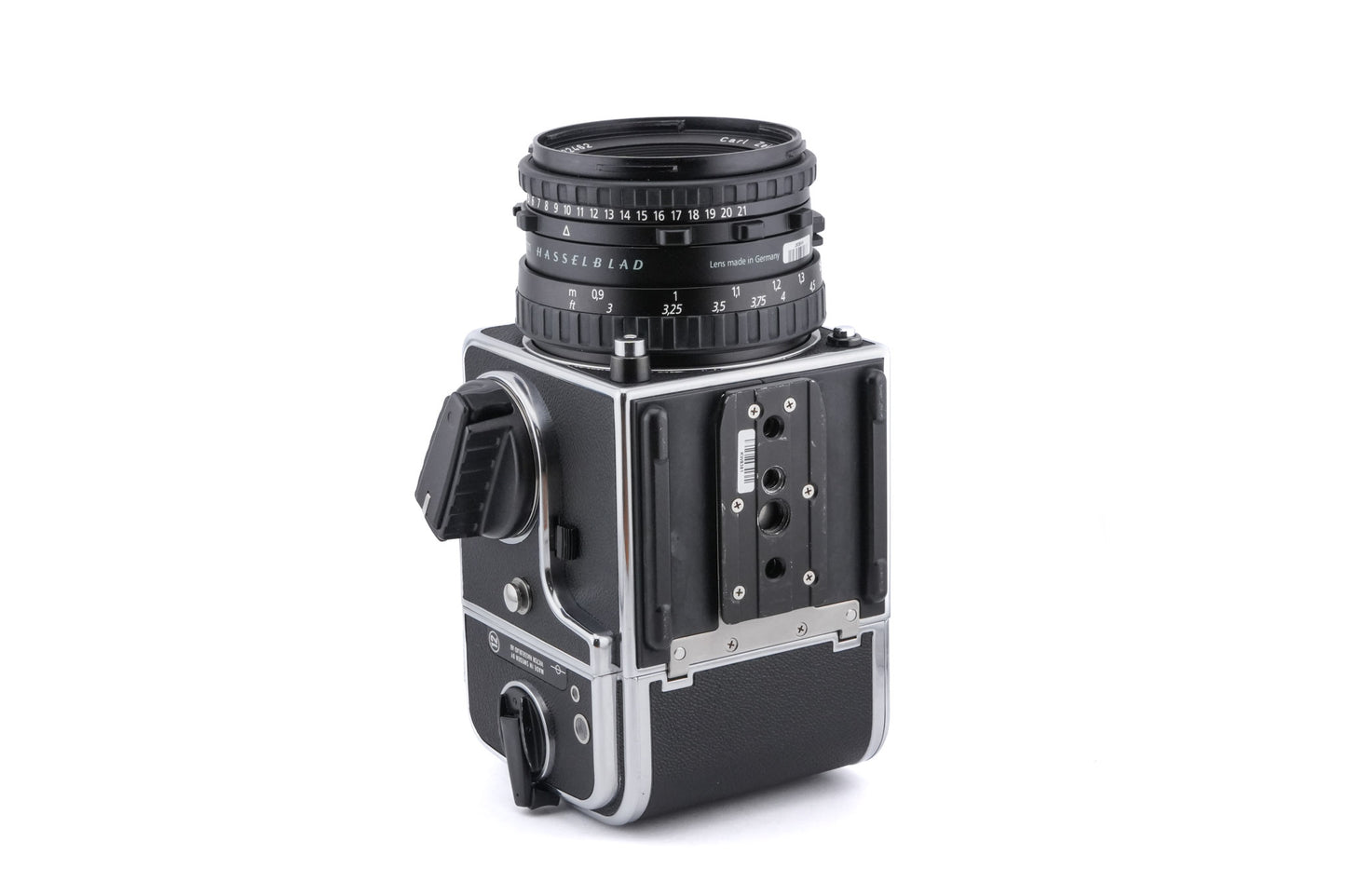 Hasselblad 503CW (10243 / 10246) + 80mm f2.8 Planar T* CB + Waist Level Finder (New / Chrome, 42315) + A12N Film Magazine + Acute Matte Focusing Screen (42165)