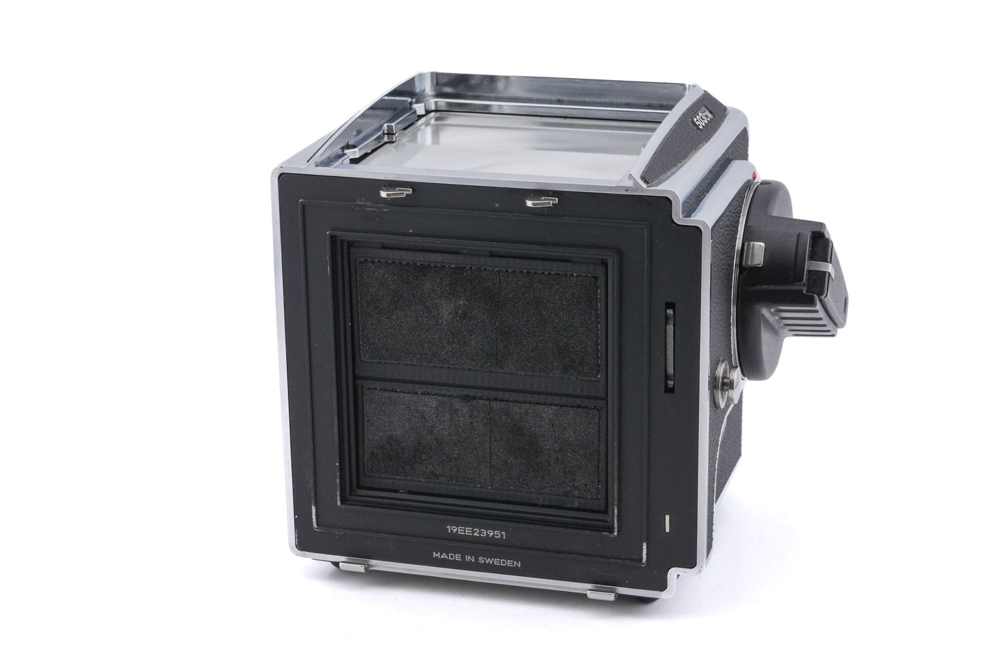 Hasselblad 503CW (10243 / 10246) + 80mm f2.8 Planar T* CB + Waist Level Finder (New / Chrome, 42315) + A12N Film Magazine + Acute Matte Focusing Screen (42165)