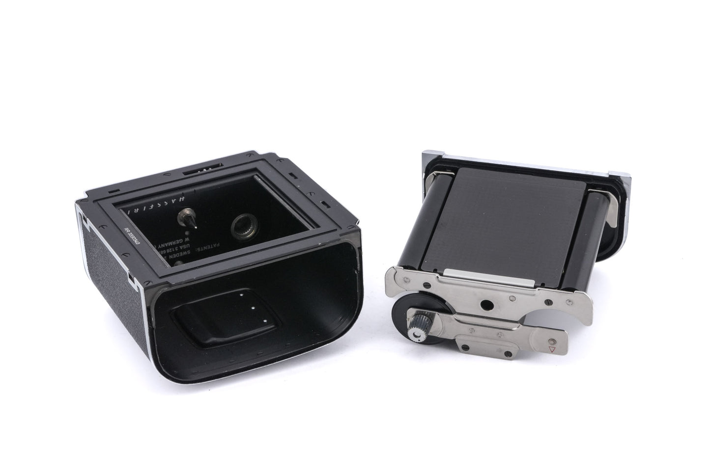 Hasselblad 503CW (10243 / 10246) + 80mm f2.8 Planar T* CB + Waist Level Finder (New / Chrome, 42315) + A12N Film Magazine + Acute Matte Focusing Screen (42165)