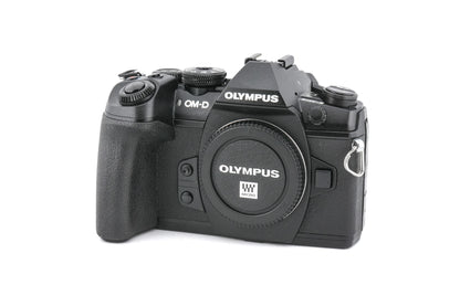 Olympus OM-D E-M1 Mark II + FL-LM3 Flash