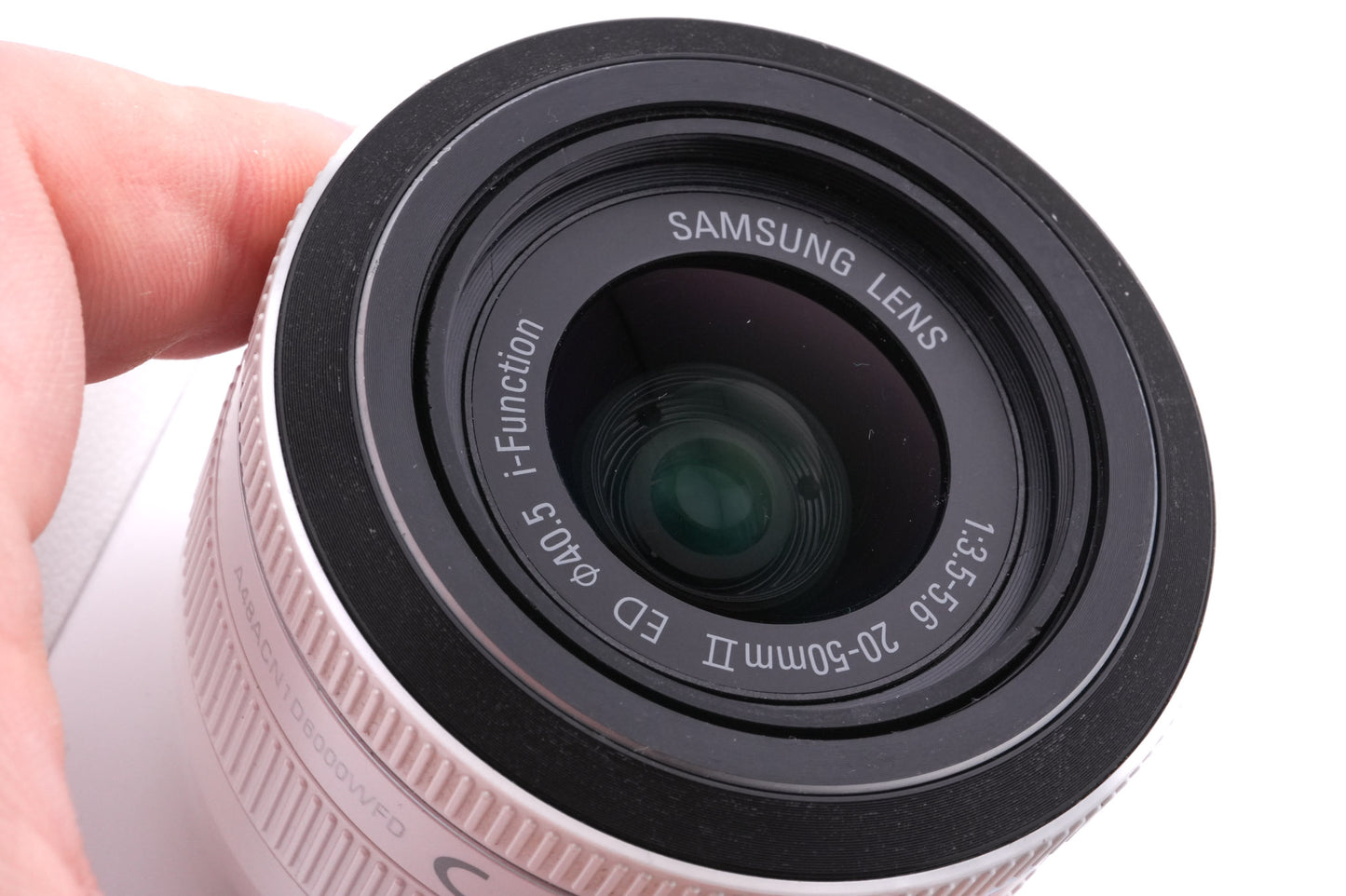 Samsung NX1100 + 20-50mm f3.5-5.6 II ED i-Function + SEF8A Flash
