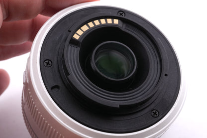 Samsung NX1100 + 20-50mm f3.5-5.6 II ED i-Function + SEF8A Flash