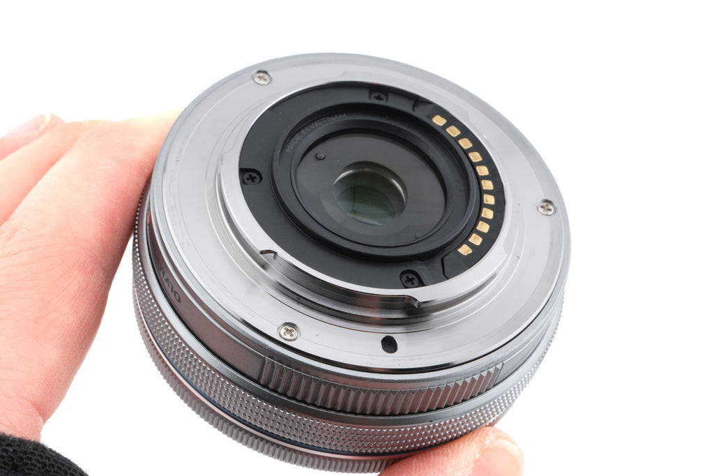 Olympus 14-42mm f3.5-5.6 M.Zuiko Digital EZ ED MSC