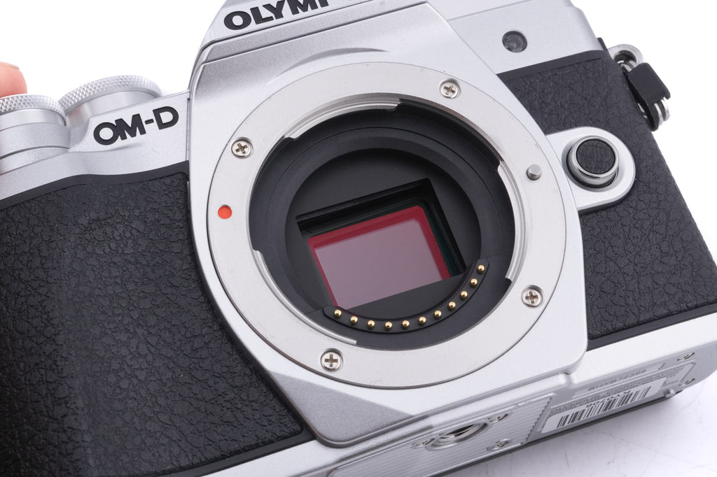 Olympus OM-D E-M10 Mark III