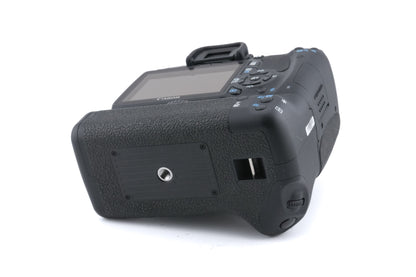 Canon EOS 550D + BG-E8 Battery Grip