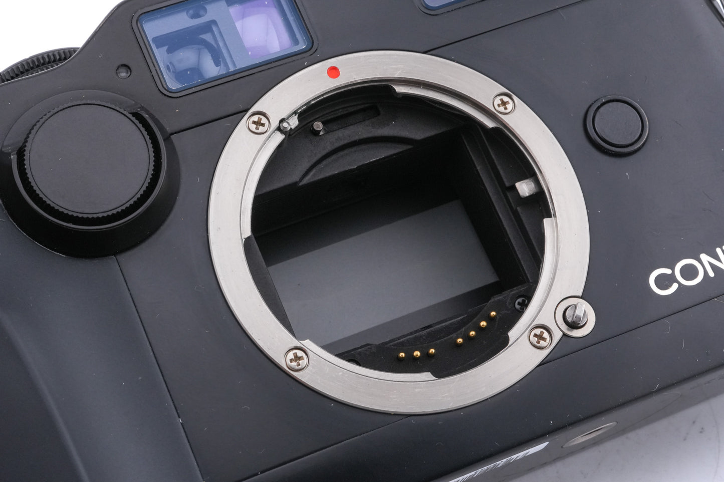 Contax G2 (Black) + 45mm f2 Planar T* (Black) + 28mm f2.8 Biogon T* (Black) + 90mm f2.8 Sonnar T* (Black)