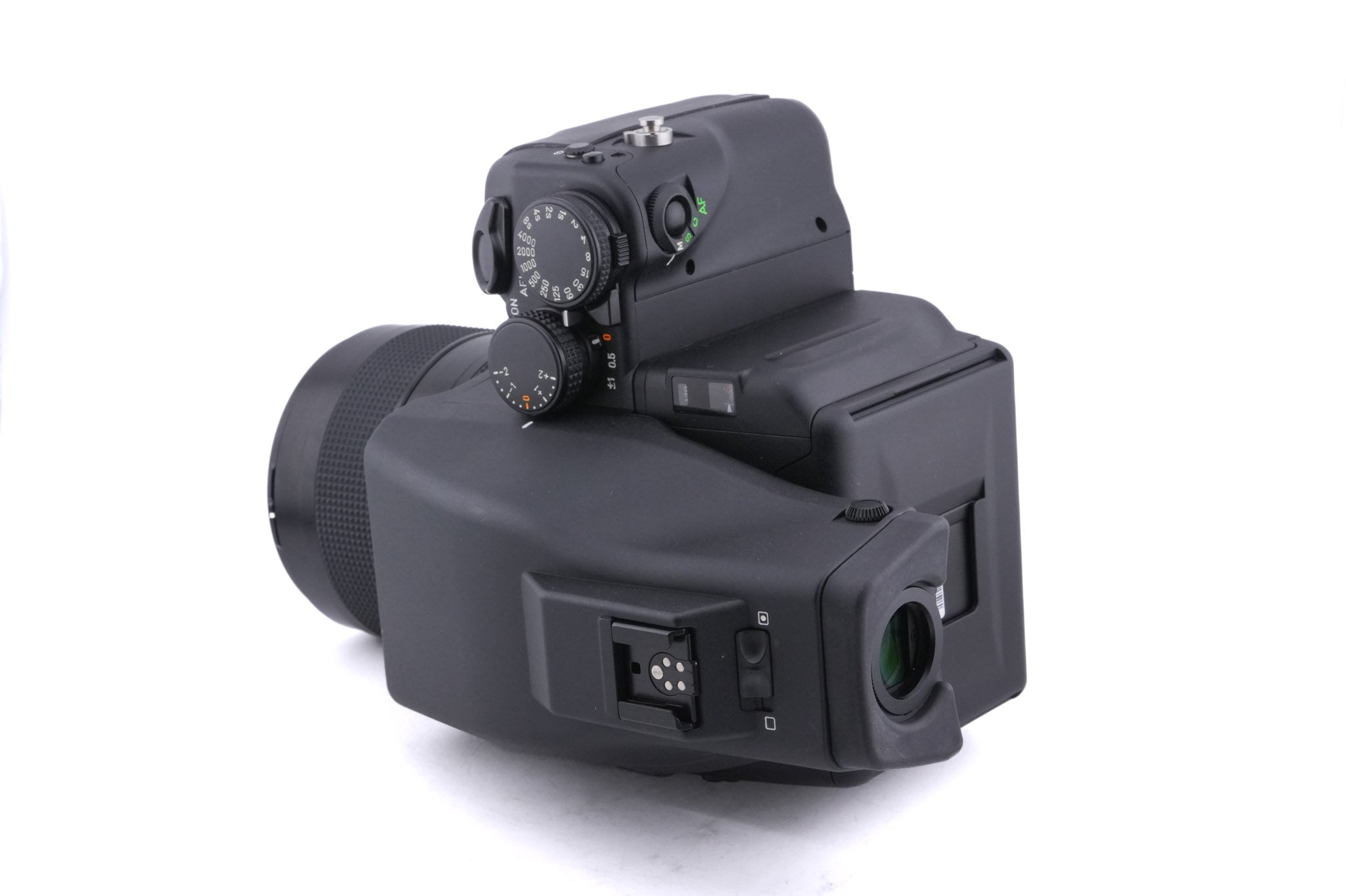 Contax 645 + 80mm f2 Planar T* + MF-1 AE Prism Finder + MFB-1 120/220 Film Back Holder