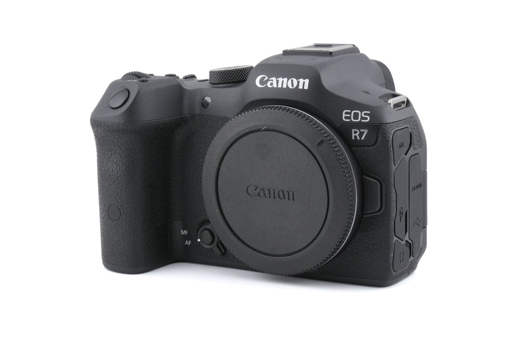 Canon EOS R7