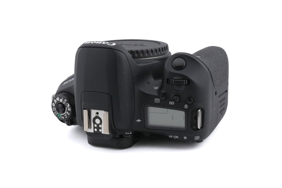 Canon EOS 77D