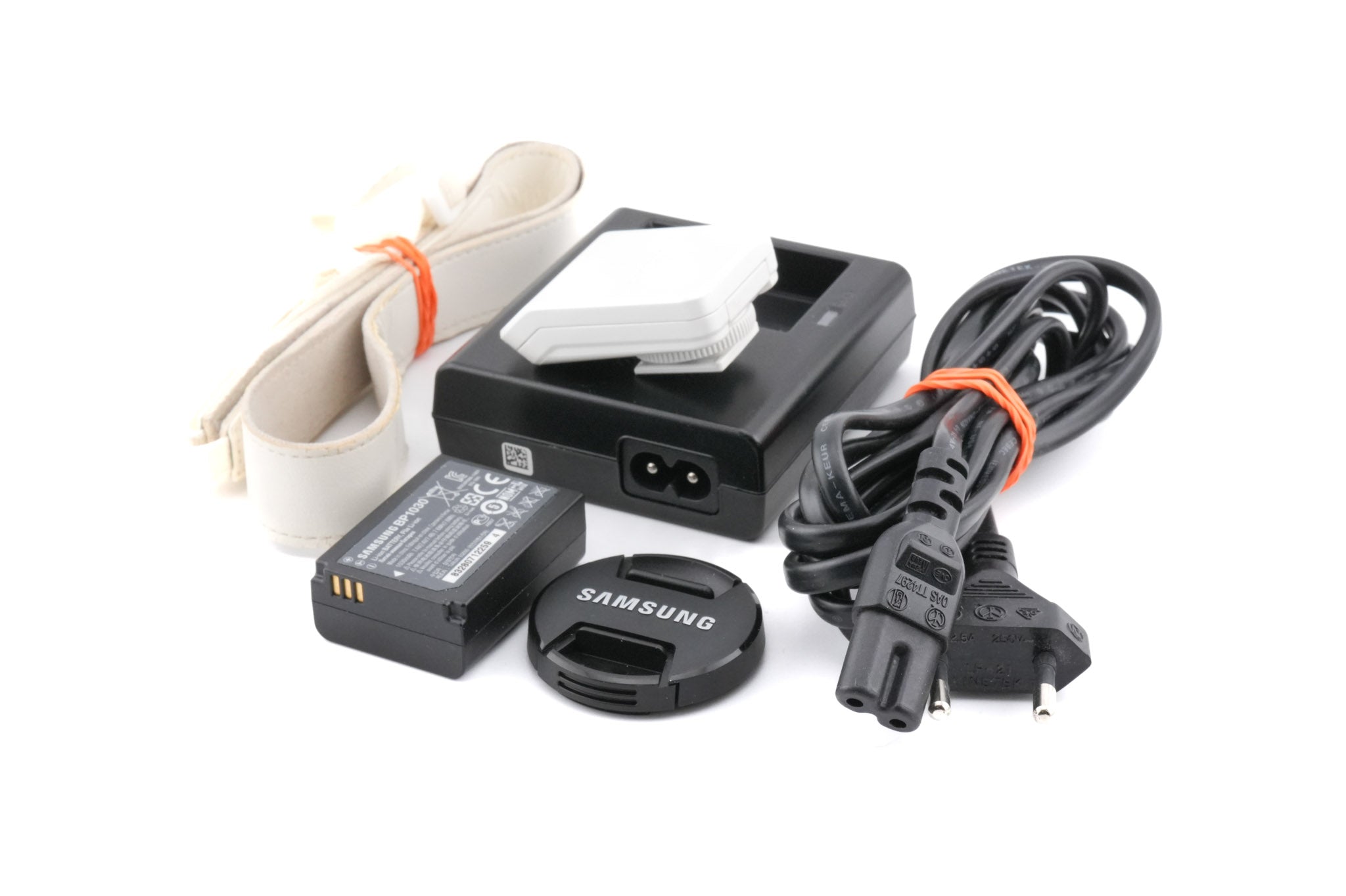 Samsung NX1000 + 20-50mm f3.5-5.6 II ED i-Function