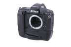 Nikon F90X + MB-10 Battery Pack