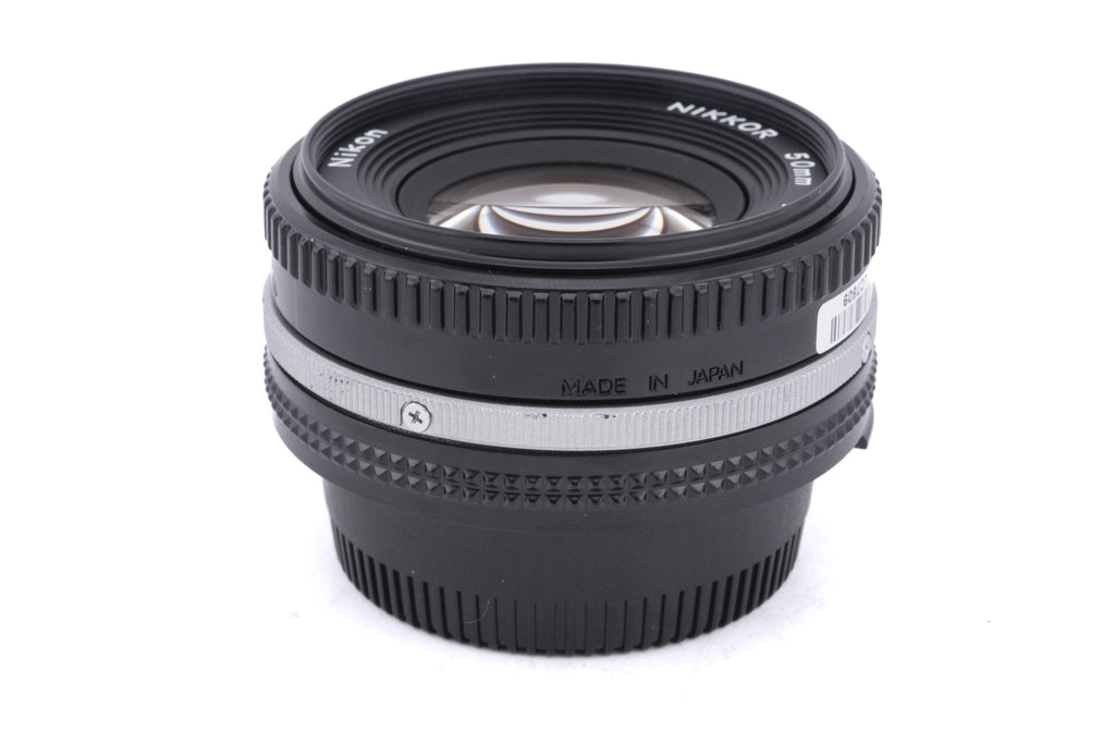 Nikon 50mm f1.8 Nikkor AI-S (0.6m)