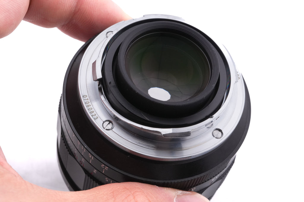 Voigtländer 35mm f1.2 Nokton Aspherical VM III