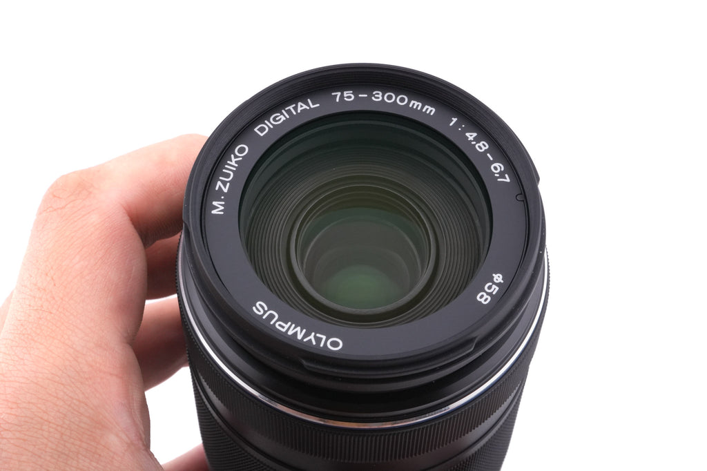 Olympus 75-300mm f4.8-6.7 M.Zuiko Digital II ED MSC