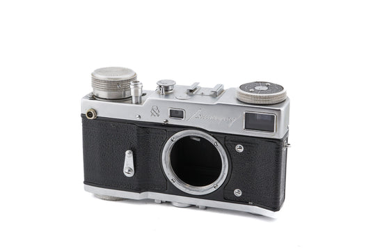 GOMZ Leningrad - Camera