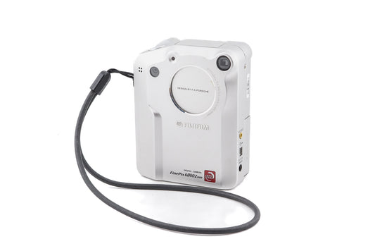 Fujifilm FinePix 6800Zoom - Camera