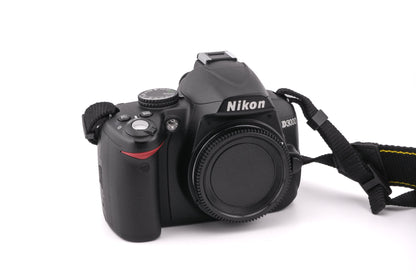 Nikon D3000