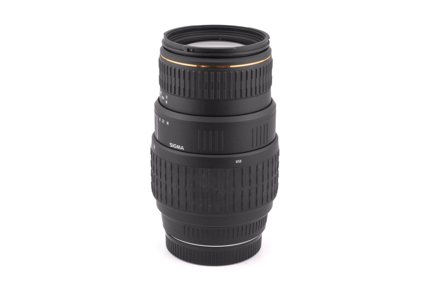 Sigma 70-300mm f4-5.6 APO Macro Super