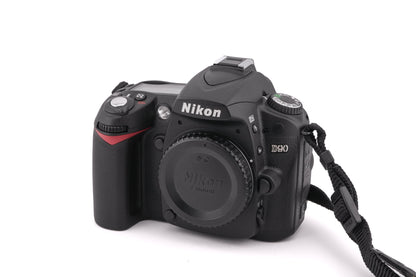 Nikon D90