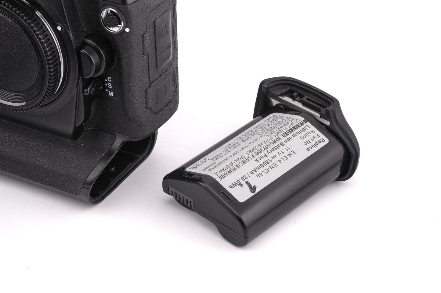 Nikon D2x + MH-21 Quick Charger