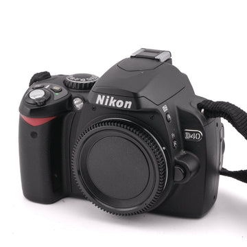 Nikon D40