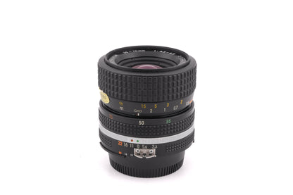 Nikon 35-70mm f3.3-4.5 Zoom-Nikkor AI-S