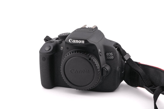 Canon EOS 700D